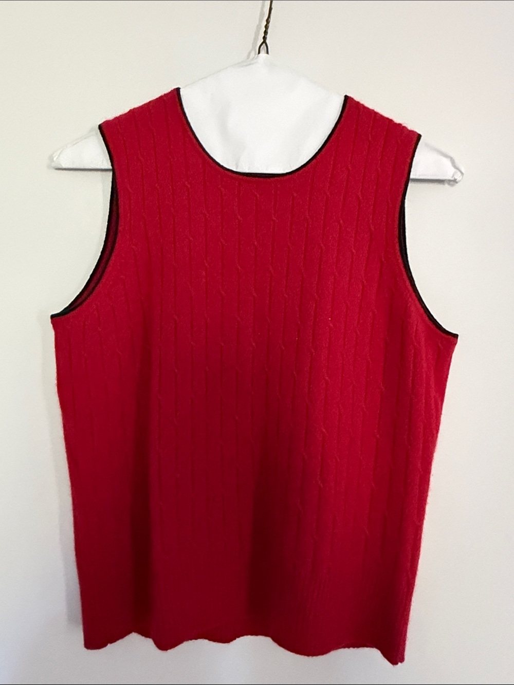 100% Cashmere Red Cable Knit Sleeveless Top / Vest with Black Trim